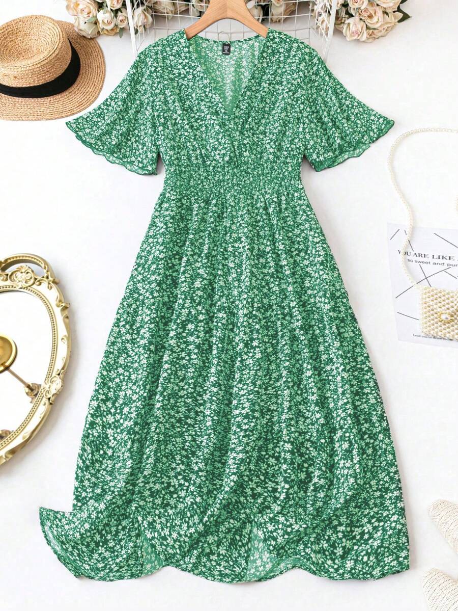 SHEIN LUNE Plus Size Phong cách nghỉ dưỡng Váy in hoa có dây rút ở eo - màu xanh lá - Xem 1