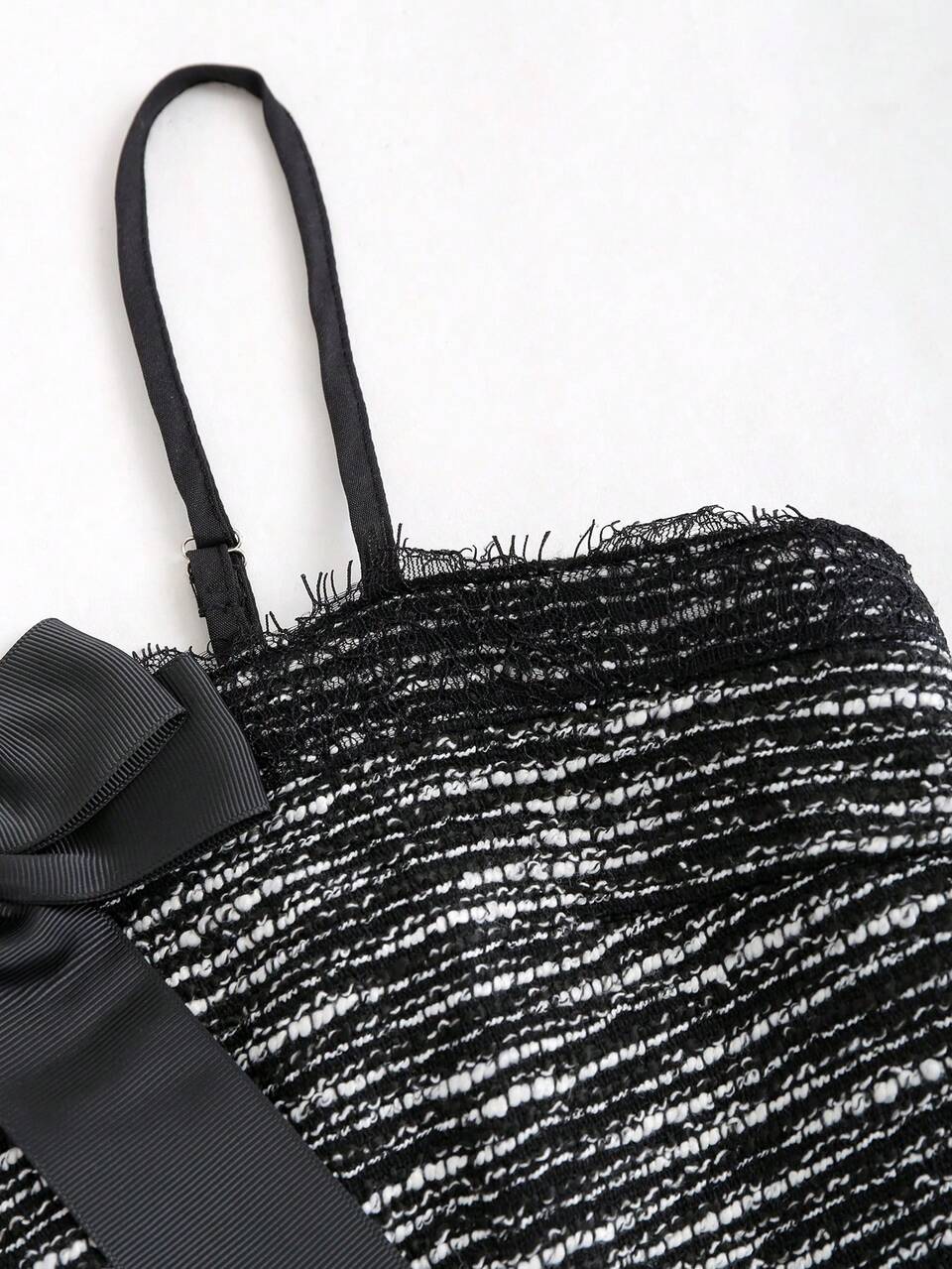 Women Bow Detail Decorated Fringed Camisole Top