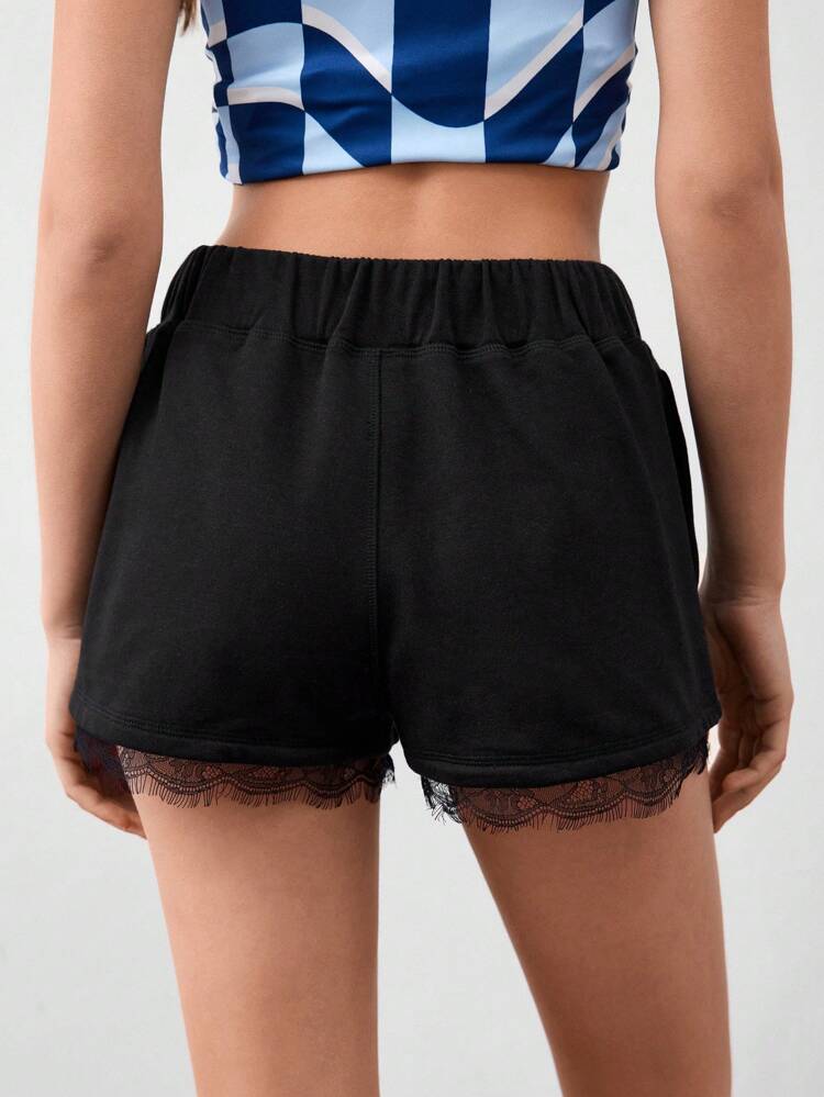 Elastic Waist Lace Splicing Fashionable Casual Shorts