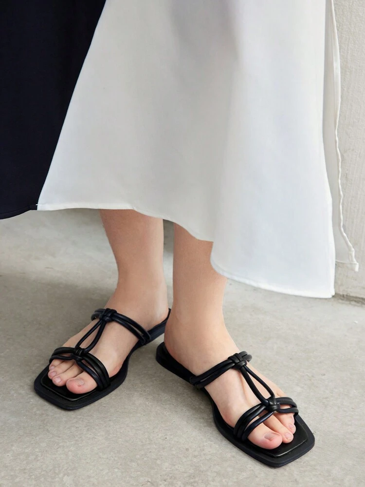 Women's Flat Sandals, Multiple Strap Design, Black Vacation Shoes Summer