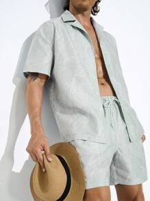 Manfinity Men Solid Color Simple Beach Short Sleeve Shirt And Shorts Set,Hawaiian