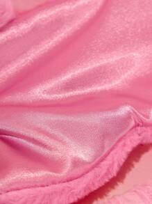 SHEIN X Care Bears Máscara de ojos suave y mullida con detalles bordados en rosa, un regalo