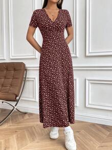 SHEIN Unity Váy Maxi thời trang mùa hè cho nữ, cổ chữ V, họa tiết hoa nhỏ và eo thắt eo, màu đỏ tía - Màu Đỏ Sâu - Xem 5