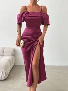 Robe Fendue Satinée Épaule Dénudée Pour Femme