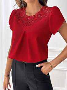 SHEIN Clasi 女性夏季休閒純色蕾絲拼接泡泡袖襯衫 - 紅色 - 查看 5