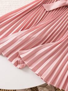 SHEIN LMoss Kids Vestito casual per ragazze in tinta unita con collo rotondo, maniche e orlo con volant