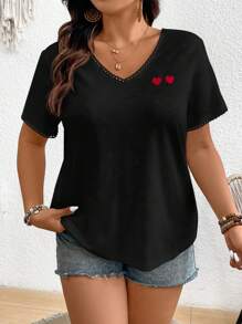 SHEIN Frenchy 大码波西米亚风 V 领爱心印花夏季休闲短袖 T 恤