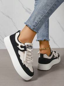 Fall/Winter Fashionable Mixed-Color Suede And Plush Spliced Pre-Tied Sneakers With Thick-Soles For Women - Black - View 3