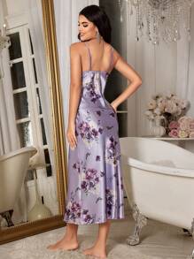 LuxeNights طقم بيجامة مكون من فستان كامي مطبوع بالزهور من الحرير الصناعي وروب مربوط بحزام، ملابس خريف وشتاء - ارجواني - مشاهدة 3