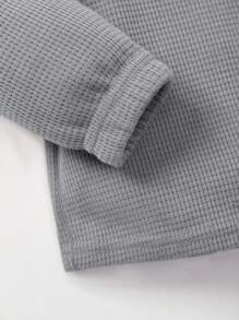 Cozy Pixies Baby Boy Letter Graphic Patched Pocket Tee & Sweatpants Matching Set