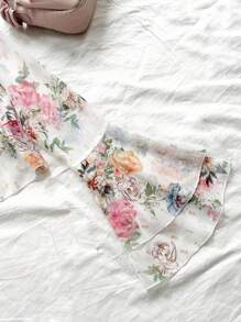 SHEIN Dreamara Vacation Floral Print Long Sleeve Shirt With Ruffle Trim