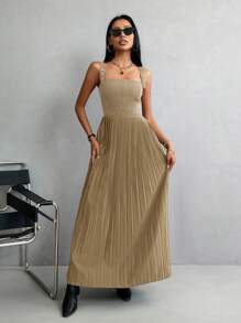 Aveloria Ladies' Summer Solid Buckle Detail Simple Strap Sleeveless Dress