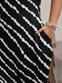 SHEIN LUNE Plus Size Oblique Shoulder Long Dress - Black and White - View 3