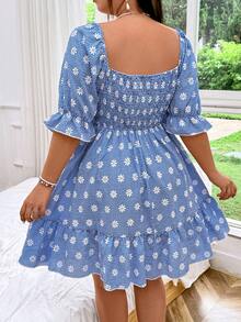 Flirla Plus Size Kỳ nghỉ Họa tiết kẻ sọc với họa tiết hoa cúc nhỏ Đường viền cổ áo thắt eo Ruffle Hem Dress - Màu xanh lam - Xem 4