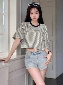 DAZY Kaos Pendek Bergaris Kasual Wanita untuk Musim Panas, Atasan yang Lucu - Hitam dan Putih - View 2