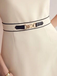 MOTF PREMIUM 純色連鎖細節對比口袋連衣裙 - 杏色 - 查看 2