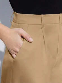 BizChic 女士纯色卷边短裤，适合日常穿着，城市通勤，简约优雅时尚，适合教师、商务休闲、办公室穿着，秋季 - 杏色 - 查看 7