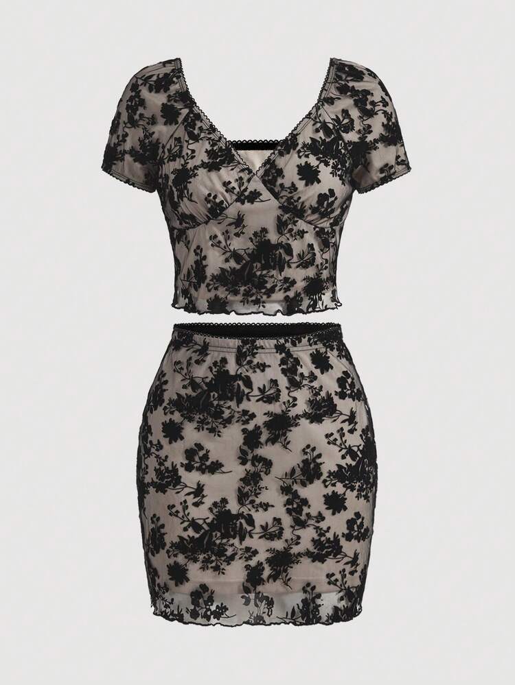 Women's Elegant Summer Flocked Mesh Deep V Slim Top And Slim Hip Skirt Two-Piece Set. Suitable For Vacation And Dating Occasions, Music Festivals, Graduation Season, Vacation, Elegant