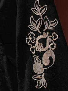 Al Najma Vestido largo modesto de manga larga con cuello en V, decorado con bordados, elegante estilo árabe tradicional, kaftan - Negro - Ver 7