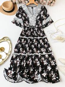 SHEIN Clasi Đầm Plus Size Nữ Cổ Chữ V Họa Tiết Hoa Thanh Lịch - màu đen - Xem 1