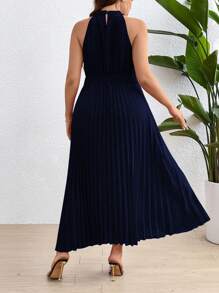 Flirla Große Größen Maxikleid für Damen mit Bubikragen, ärmellos und plissiert, einfarbig