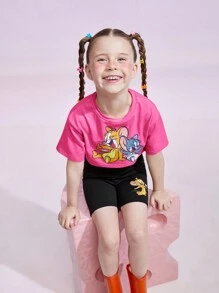 TOM & JERRY X SHEIN Conjunto Casual de Verão para Jovem Garota com Top Crop Oversize Fofo com Estampa em Carta de Desenho Animado e Ombro Caído, e Macaquinho Cami