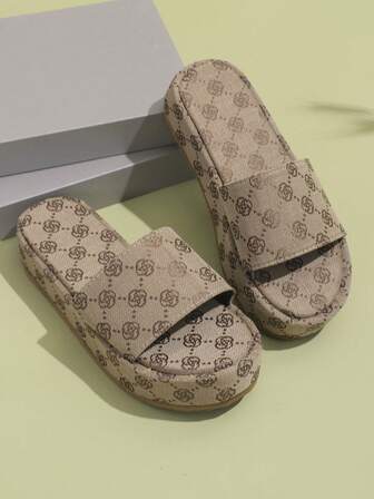 Women Plus Size Outdoor Platform Wedge Thick-Soled Sandals, Summer Fashion Allover Pattern Casual Slippers, Beach Shoes