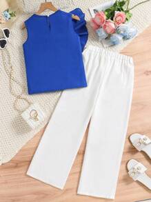SHEIN Conjunto de outfit para niña preadolescente con top de cuello redondo con volantes y pantalones anchos de pierna ancha con botones en la parte delantera - Azul y blanco - Ver 2