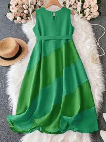 SHEIN Clasi 大碼綠色拼接無袖連衣裙，配蝴蝶結裝飾