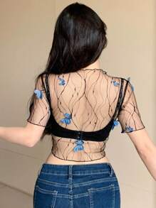 DAZY Parte superior transparente con manga corta y diseño de mariposa para mujer, tops de moda para salir, tops cortos para mujer