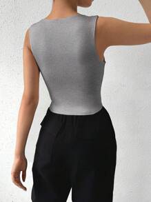 SHEIN Essnce 春夏季基本款實色方領修身短款上衣 - 灰色 - 查看 2
