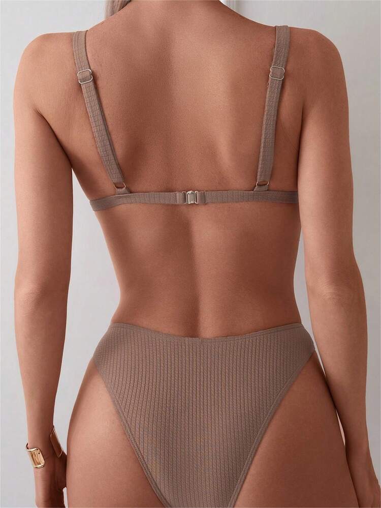Women Solid Color Minimalist Vacation Set With Bra And Swim Bottom Bikini Set, Randomly Cut Bathing Suit For Summer Beach