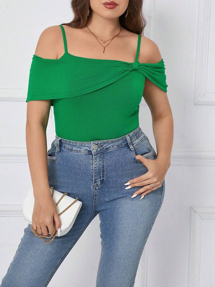 Plus Size Women Summer Solid Color Twist Front Slim Fit Knitted Top