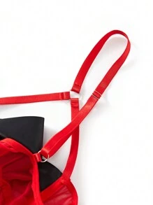 Plus Size Women Sexy Underwire Chain Underwear 3-Piece Set - Red - View 3