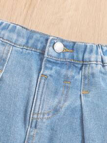 SHEIN 嬰幼兒女孩休閒百褶短牛仔裙，具有大學風格 - 淺色水洗藍 - 查看 5