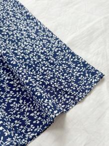 Soleia Pantalones de pierna ancha con estampado floral para mujer, con patrón de flores pequeñas, para vacaciones de verano en la playa - azul real - Ver 4