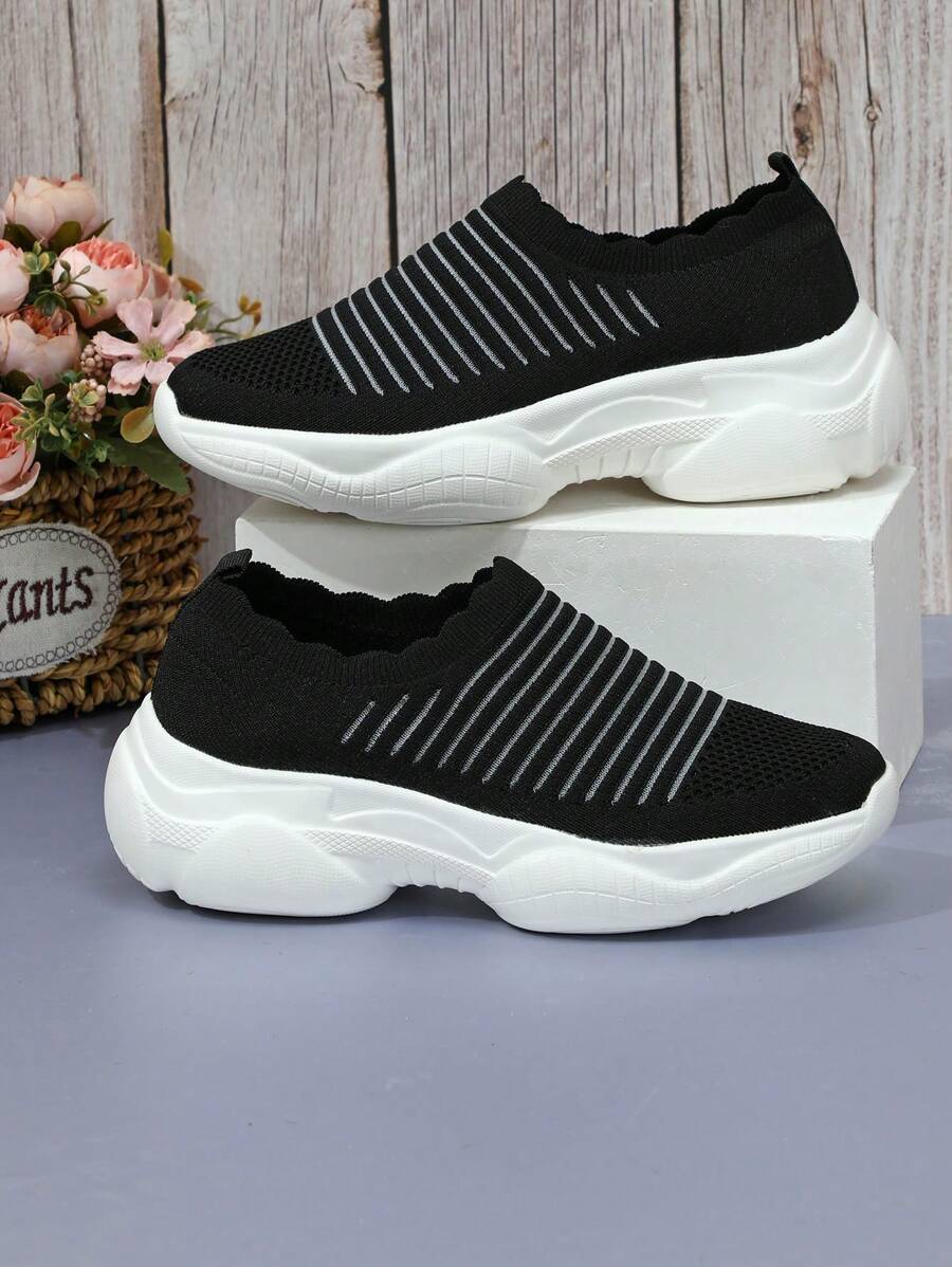 Leichte und bequeme Laufschuhe mit weichem und atmungsaktivem Design für Tanzen, Fitness, Joggen ...