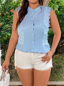 Calvaya Plus Size Holiday Leisure Solid Color Lace Splicing Sleeveless Blouse