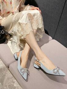Fashionable Pointed Toe Chunky Heel Bowknot Crystal Rhinestone Women Flat Shoes With Closed Toe
