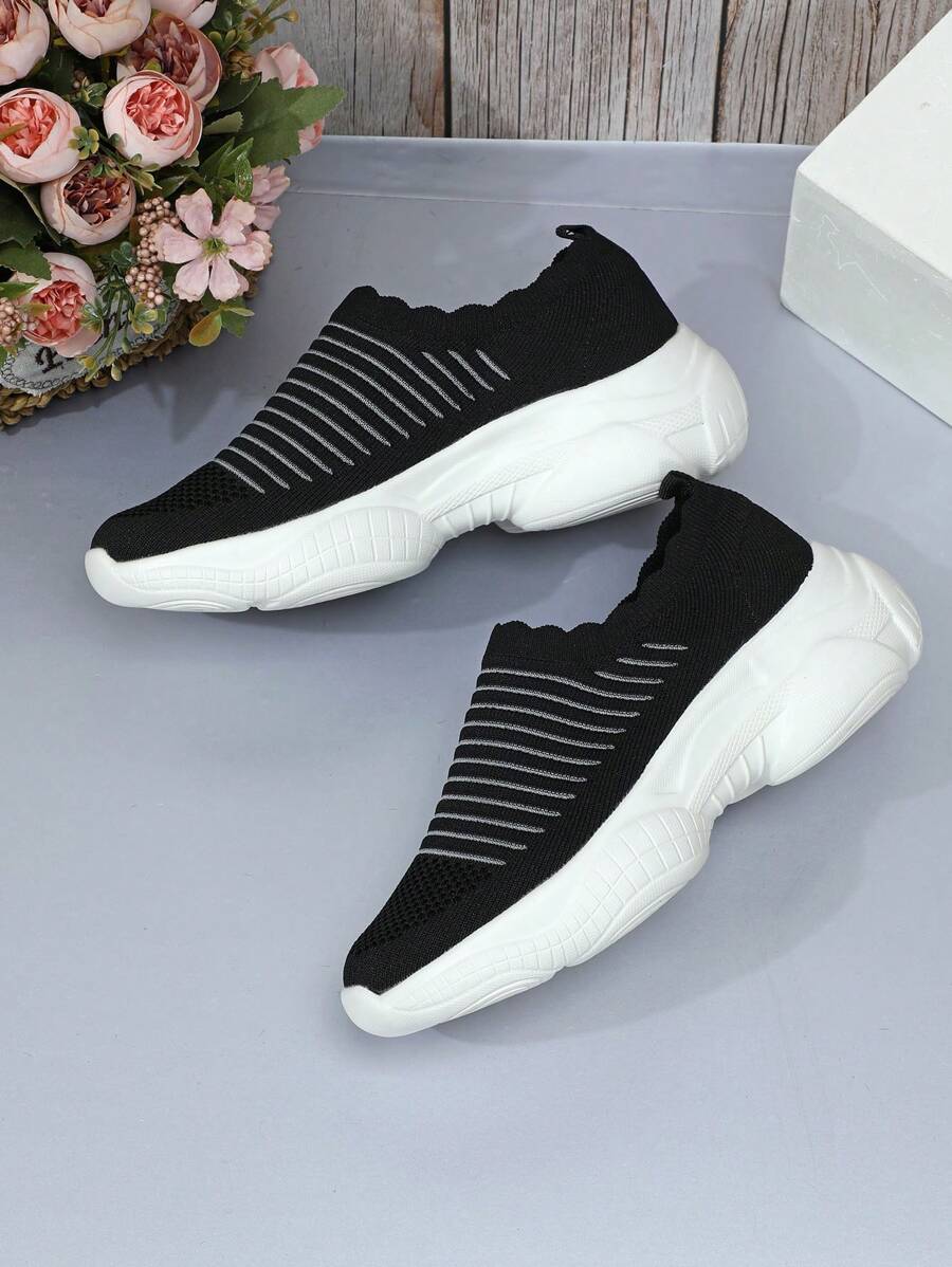 Leichte und bequeme Laufschuhe mit weichem und atmungsaktivem Design für Tanzen, Fitness, Joggen ...