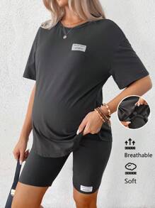 SHEIN Umstandsbriefe Bedrucktes Rundhalsausschnitt Lockeres Kurzarm Freizeit-T-Shirt und Shorts Set
