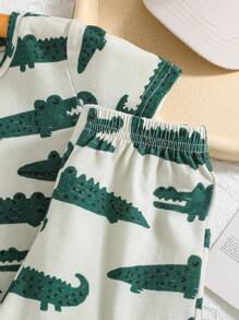 SHEIN Baby Boy Cartoon Alligator Pattern Round Neck Tee And Shorts Set - Green - View 8