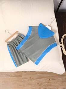Boys' Casual Loose Fit Hooded Tank Top & Shorts Set With Portrait Print And Color Block Design - Grey - View 2