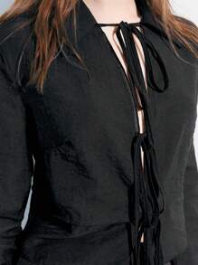 Maija 黑色法式風格女式休閒純色前扣紮結長袖襯衫 - 黑色 - 查看 4