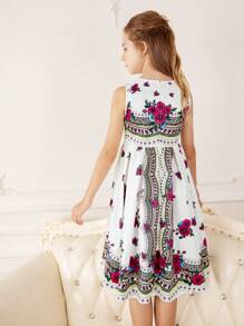 SHEIN Vestito canotta ragazza adolescente con scollo rotondo e motivo floreale carino