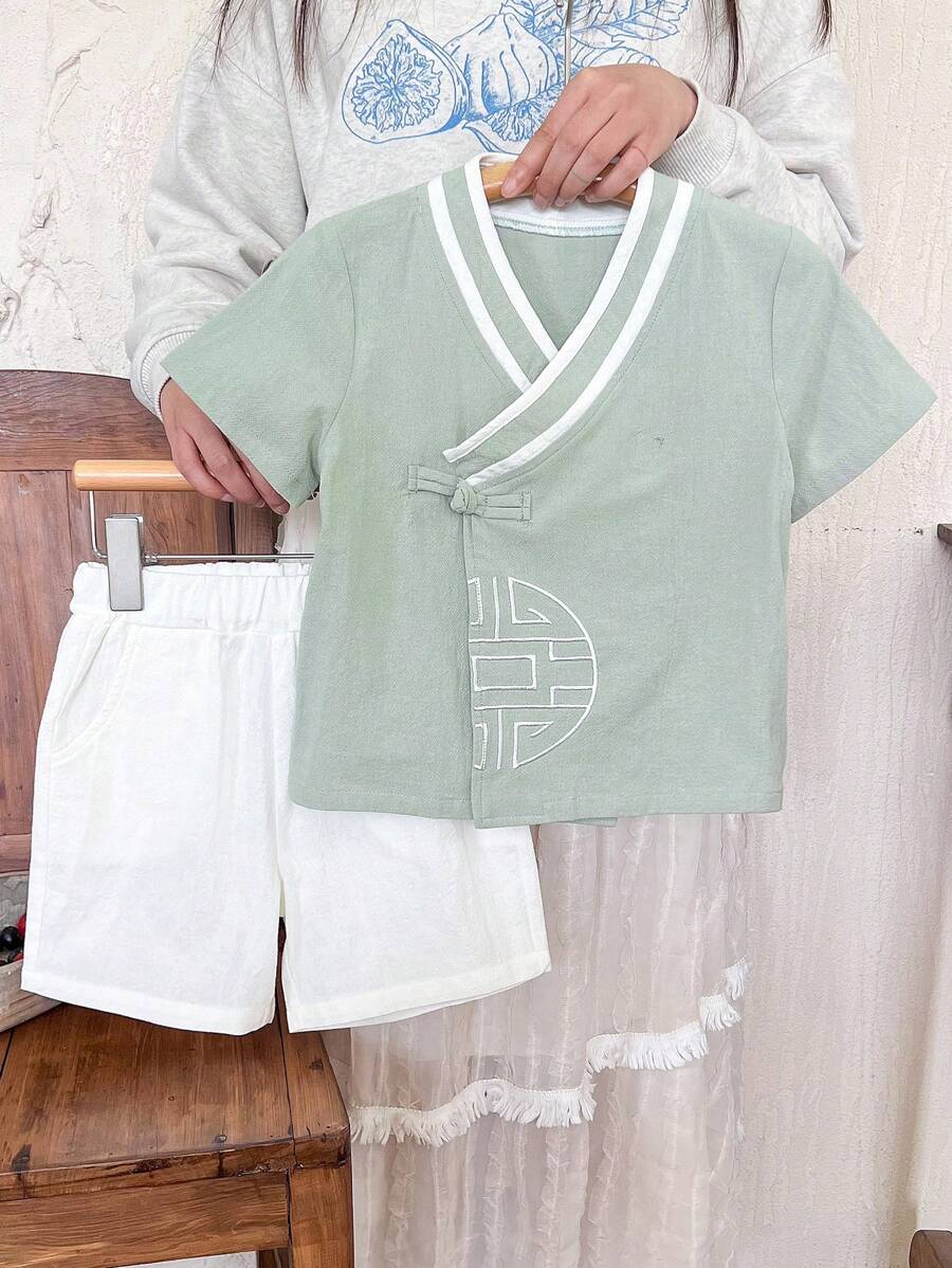 Bộ 2 chiếc áo ngắn tay và quần đùi Hanfu thêu cúc dành cho bé trai, thích hợp cho nhiều dịp khác nhau như dạo phố, trường học và vui chơi ngoài trời - màu xanh lá - Xem 1