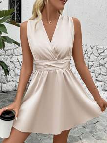 SHEIN Clasi 女性夏季純色重疊V領百褶無袖簡約優雅連衣裙