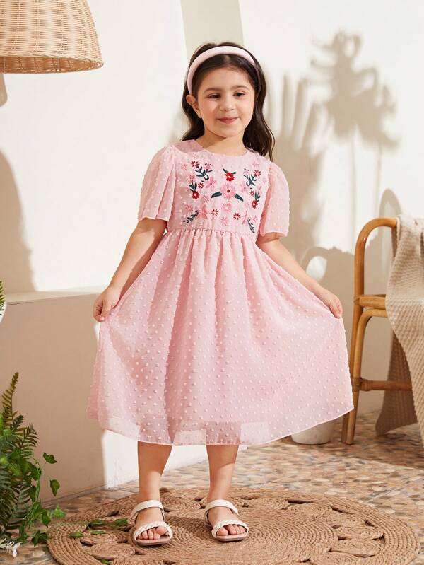 SHEIN Young Girl Vacation Gorgeous Elegant Floral Embroidered Dress In Countryside Style,Holiday,Summer,Travel