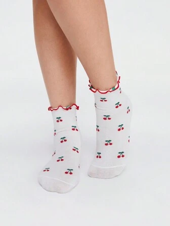 Kawaii 1 par de calcetines para mujeres hasta la mitad de la pantorrilla con diseño de cereza y bordes de volantes, adecuados para todas las estaciones.