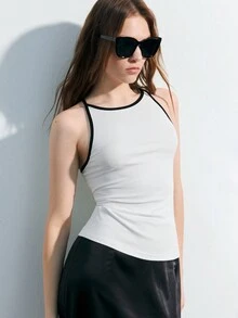 Maija Camiseta de tirantes blanca casul con ajuste ceñido y bloque de color - Blanco y Negro - Ver 6